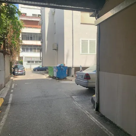 Nazari 1 Apartment Tirana