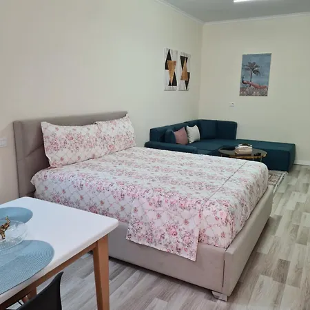 Appartement Nazari 1 *